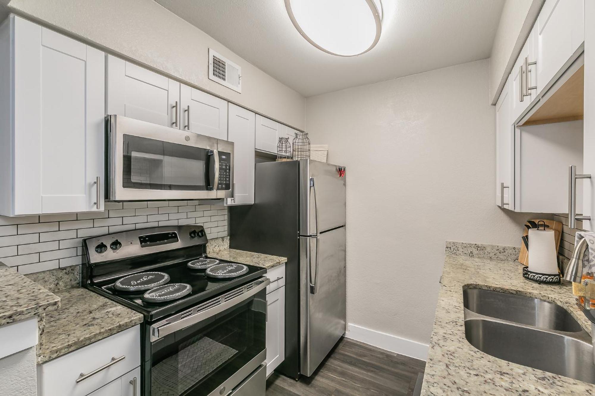 Cozy 2Br Farmhouse Apt - Sleeps 8 - Free Parking! Arlington Buitenkant foto